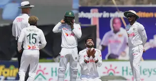 নিজেদের দ্বিতীয় ইনিংসে ব্যাট করছে বাংলাদেশ